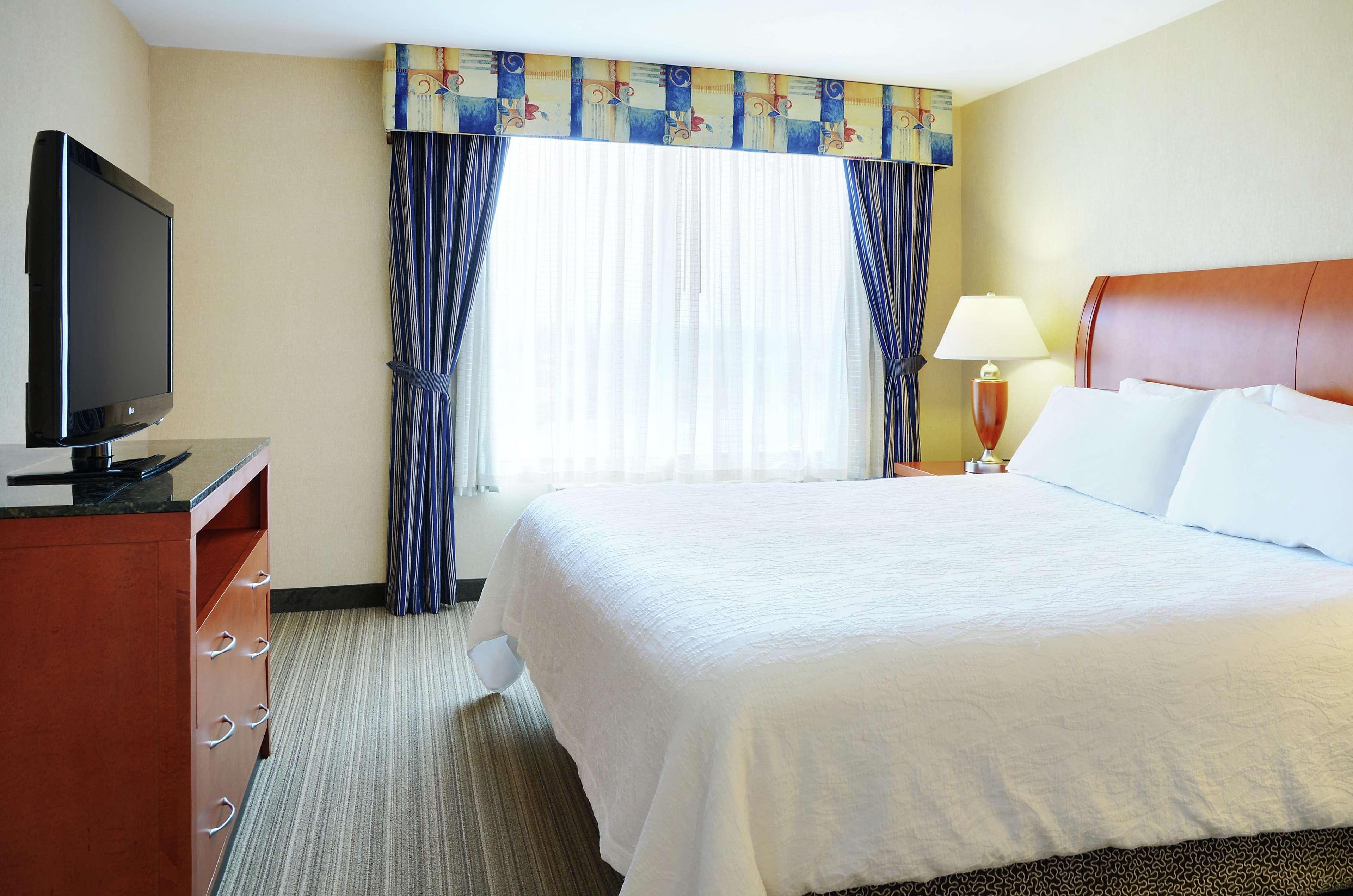 Hilton Garden Inn Toronto/Burlington Bagian luar foto