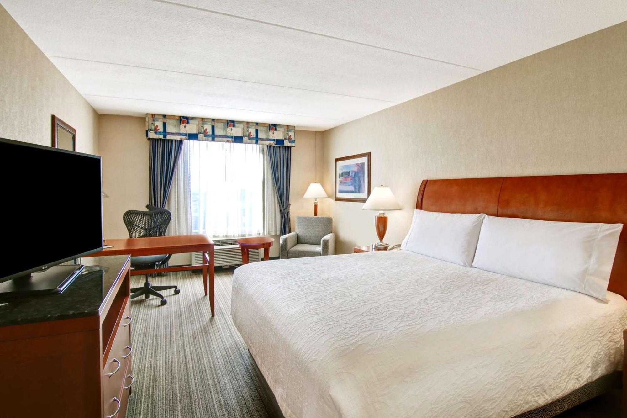 Hilton Garden Inn Toronto/Burlington Bagian luar foto