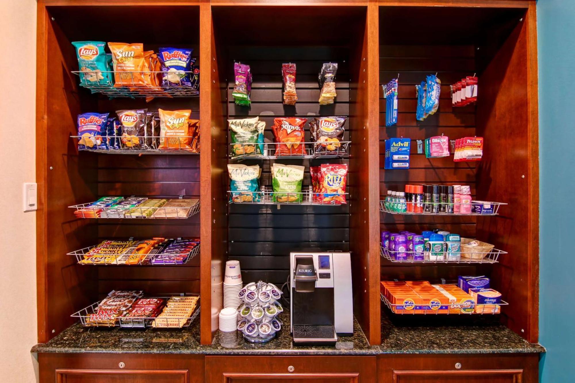 Hilton Garden Inn Toronto/Burlington Bagian luar foto