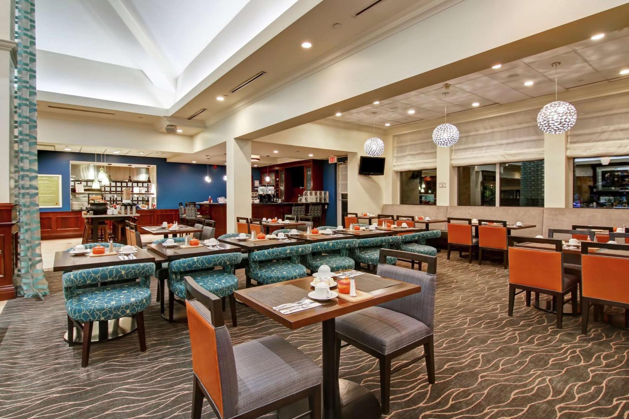 Hilton Garden Inn Toronto/Burlington Bagian luar foto